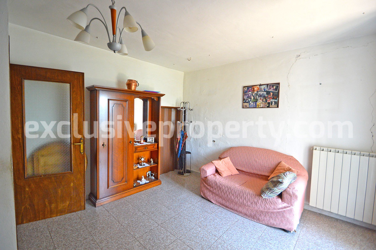 Character stone house with garage for sale in Abruzzo - Italy 15