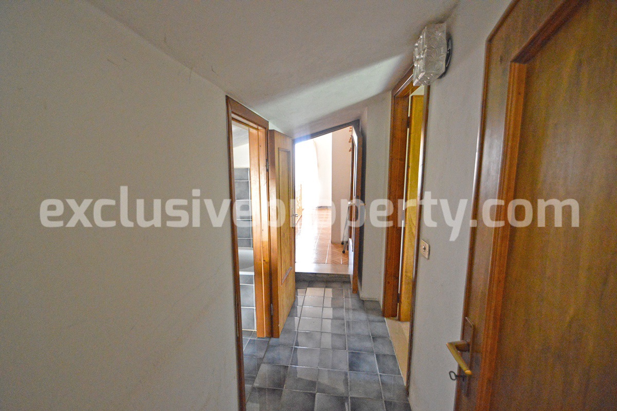 Character stone house with garage for sale in Abruzzo - Italy 28
