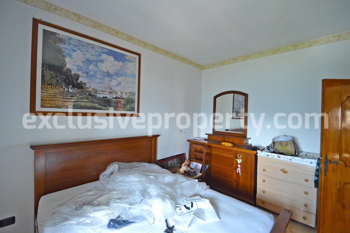 Spacious village house with garage and views of the Abruzzo mountains for sale 12