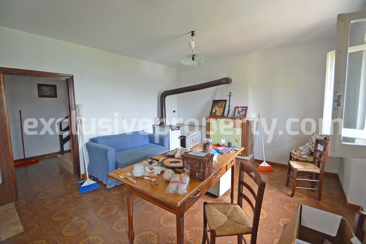 Spacious village house with garage and views of the Abruzzo mountains for sale 17