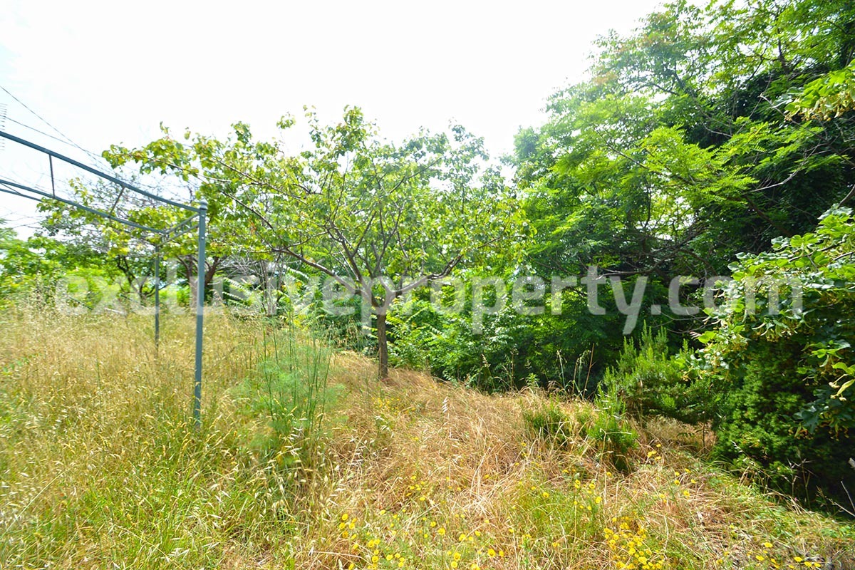 Stone country house for sale with land in the hamlet of Guardiabruna Abruzzo 7