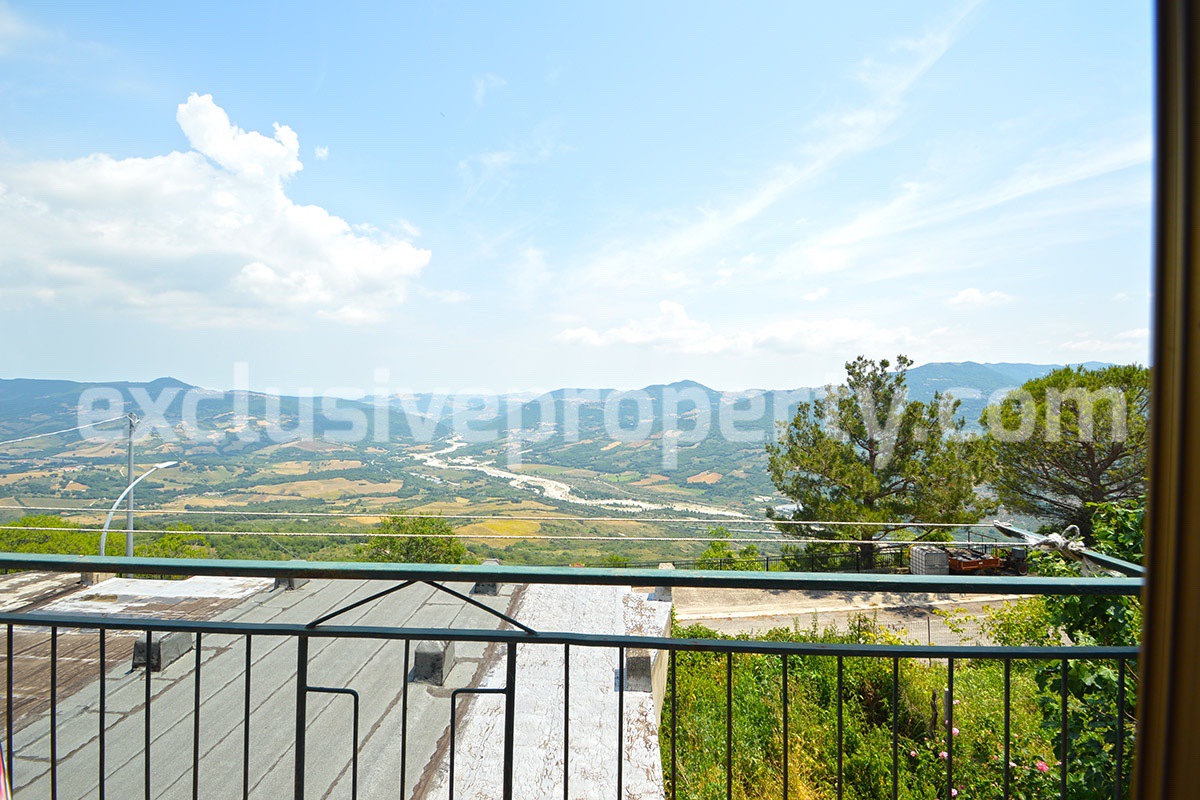 Habitable house in good condition with two rooms for sale in Abruzzo 12