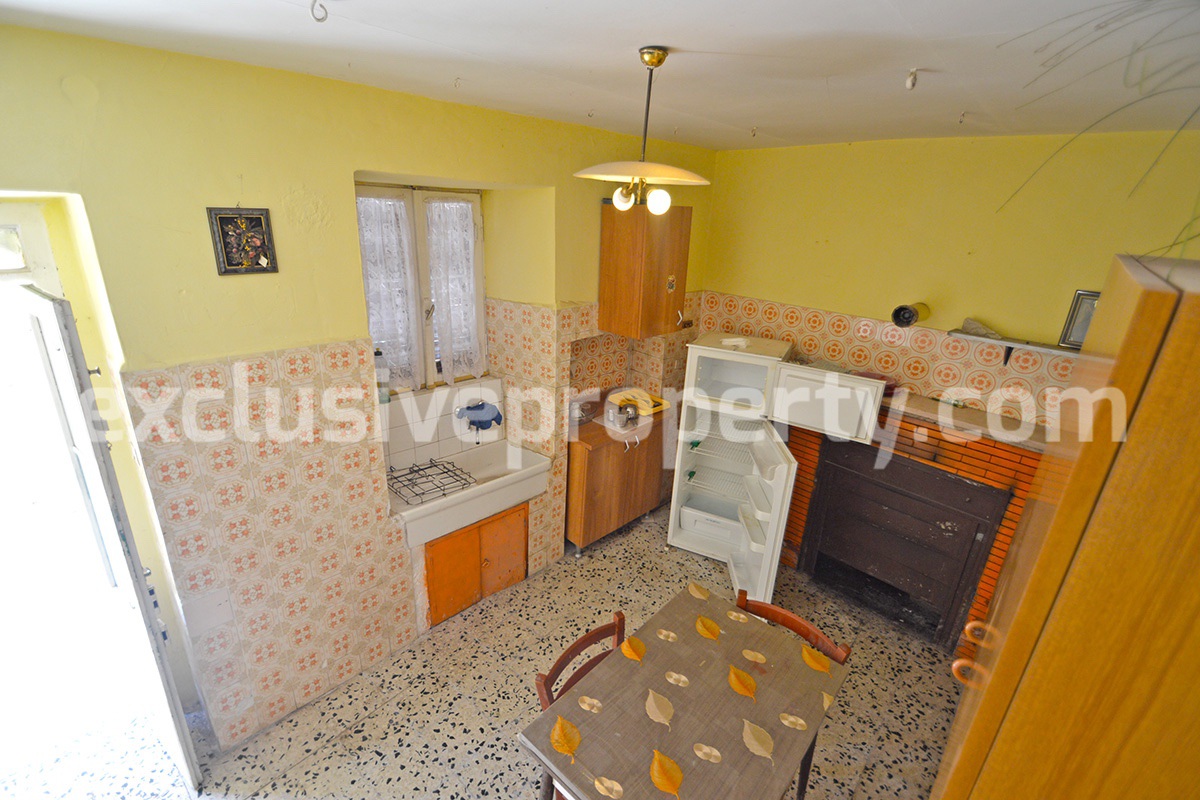 Town house with two rooms for sale in Salcito on the Molise hills 11