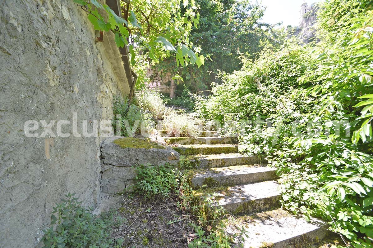 Two bedroom town house for sale near Campobasso Molise - Italy 14