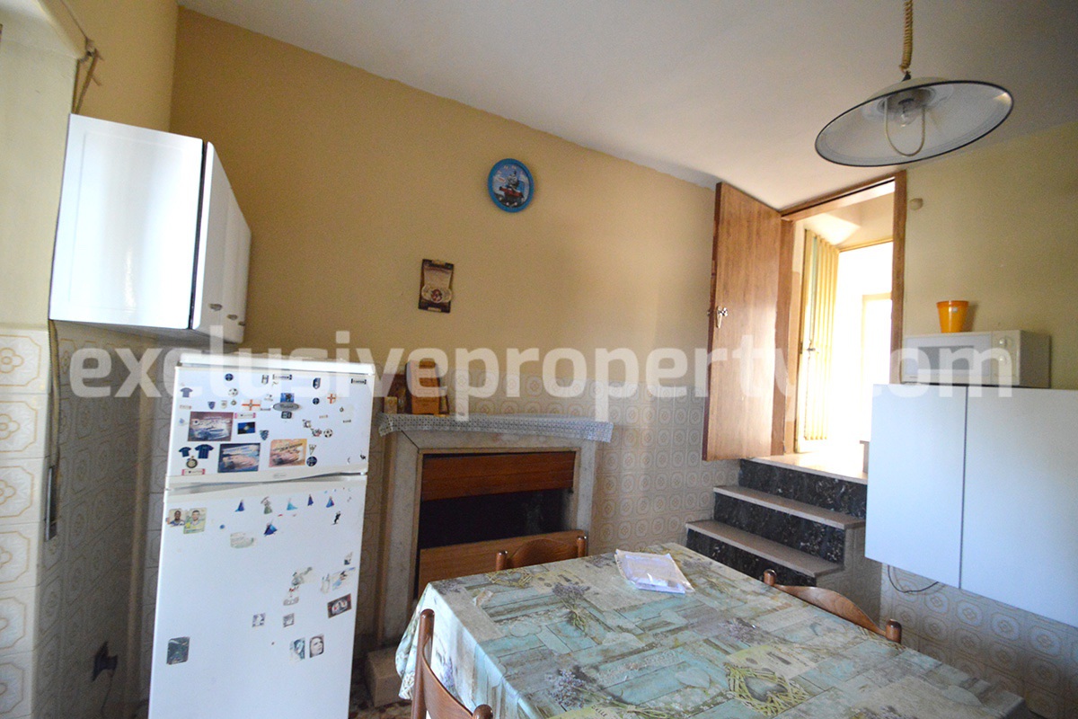 House with two terraces and garage for sale in Abruzzo near the coast 3