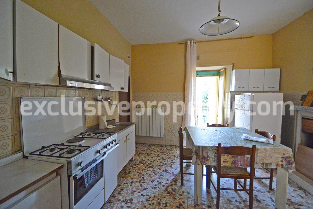 House with two terraces and garage for sale in Abruzzo near the coast 6