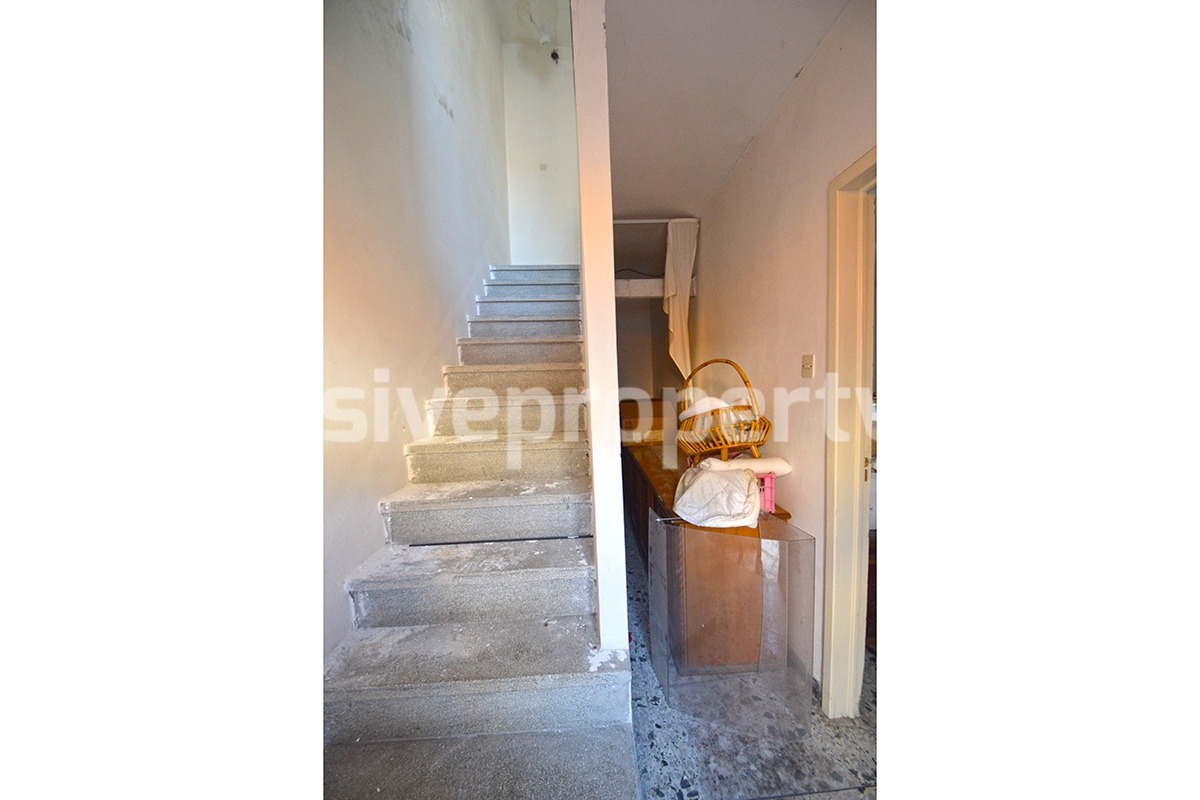 House with two terraces and garage for sale in Abruzzo near the coast 23