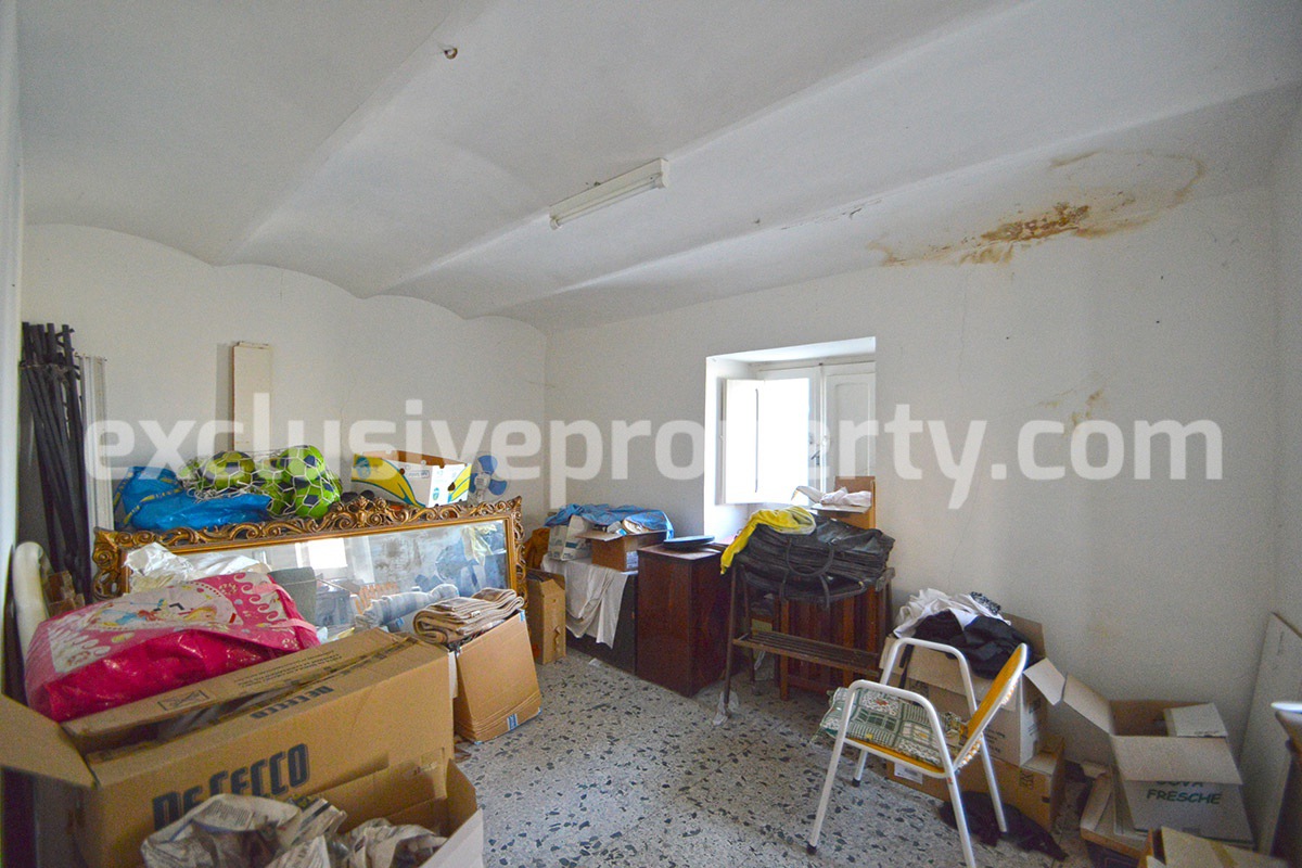 House with two terraces and garage for sale in Abruzzo near the coast 25