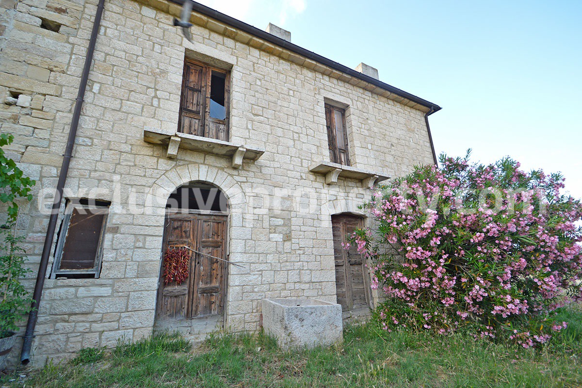 Restored traditional stone house with original details for sale Abruzzo 2