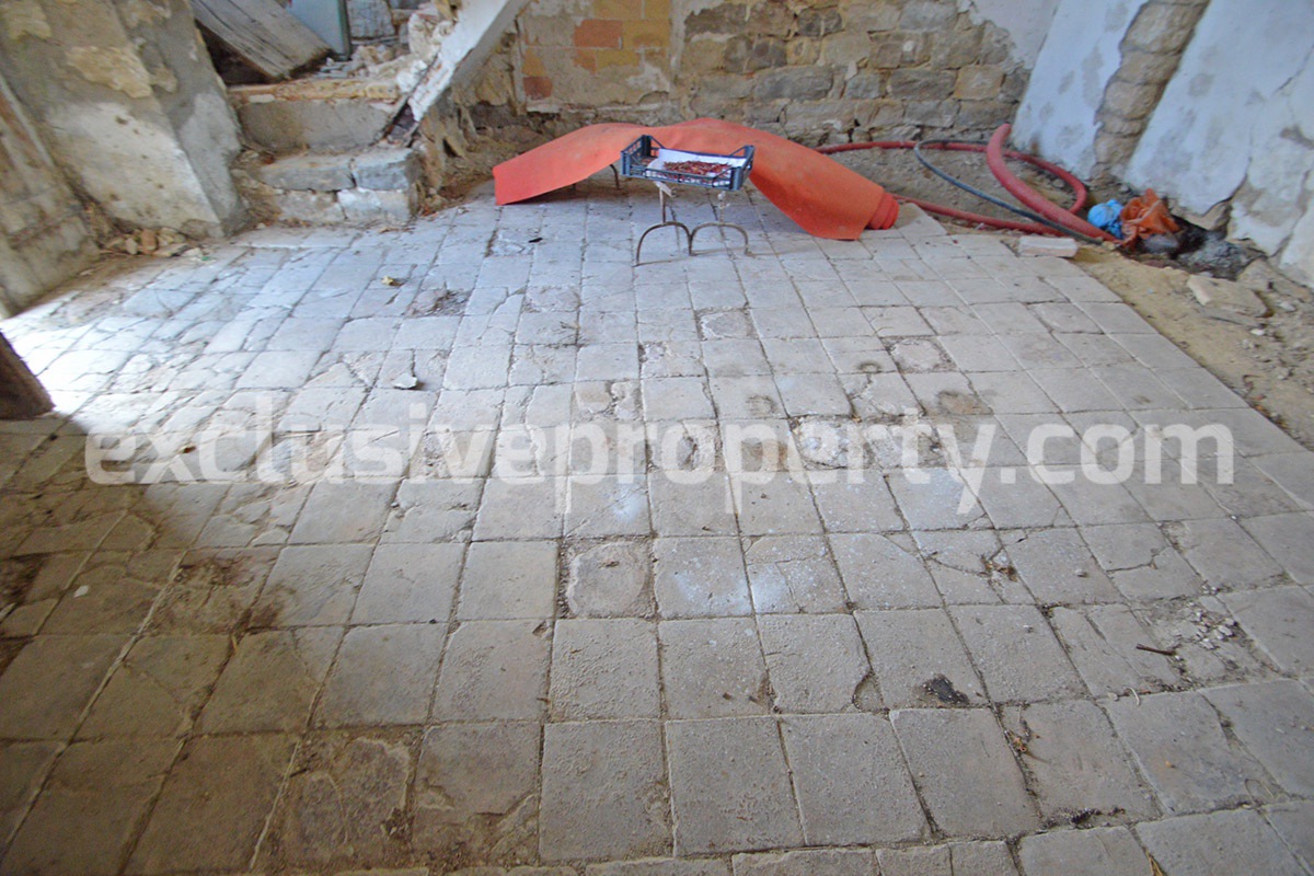 Restored traditional stone house with original details for sale Abruzzo 29