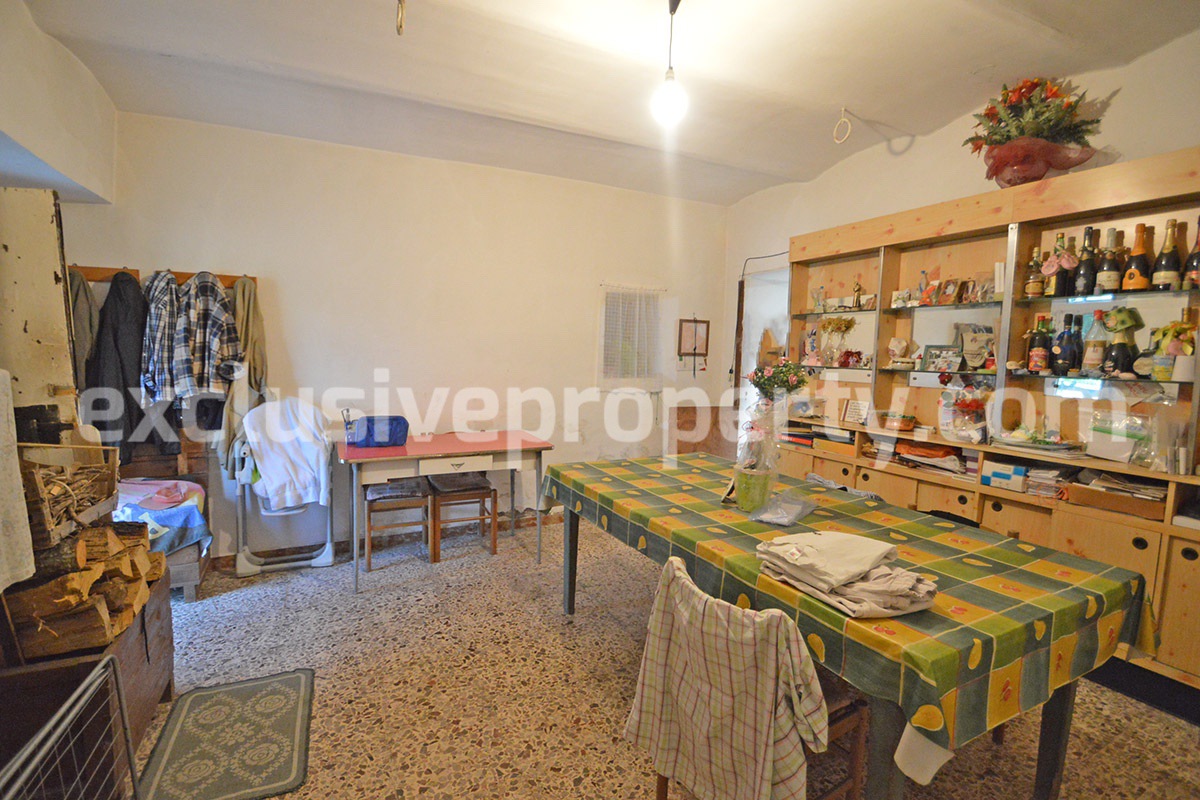 Restored traditional stone house with original details for sale Abruzzo 9