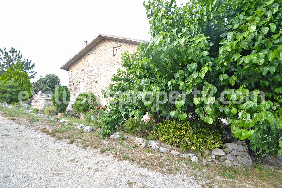 Restored traditional stone house with original details for sale Abruzzo 42