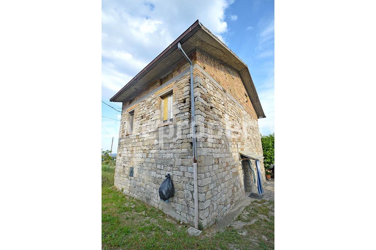 Restored traditional stone house with original details for sale Abruzzo 49