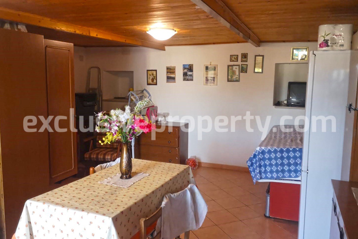 Character house with terrace and garden for sale in Molise - Italy