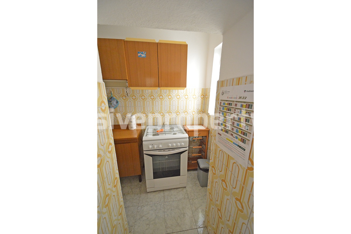 House with garage and cellar in good condition for sale in Abruzzo 8