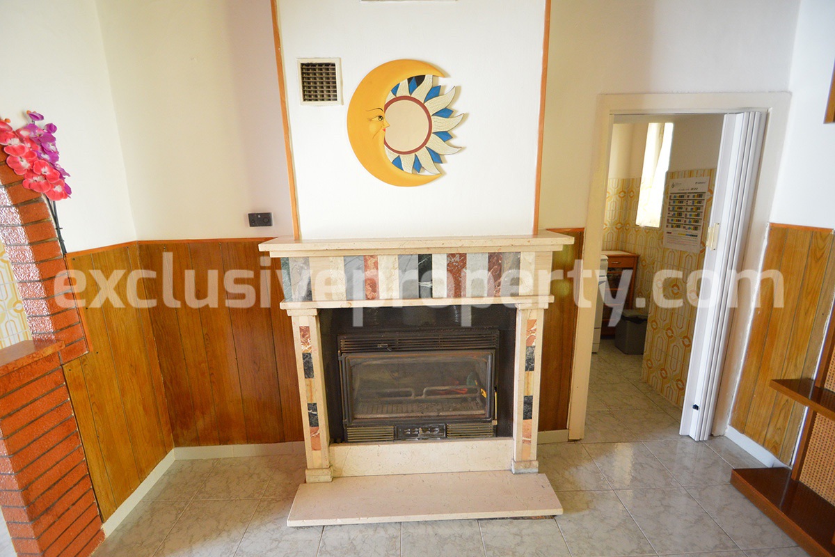 House with garage and cellar in good condition for sale in Abruzzo 5