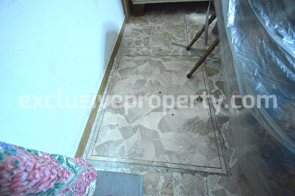 House on the ground floor with cellar and three bedrooms for sale in Abruzzo 12