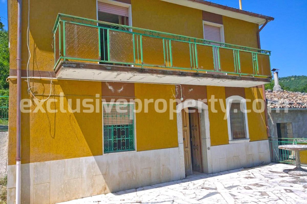 Spacious habitable property with three hectares of land for sale in Molise 2
