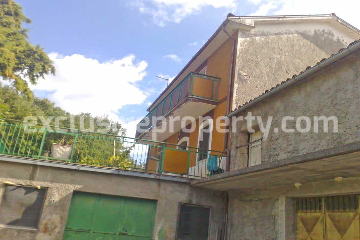 Spacious habitable property with three hectares of land for sale in Molise 13