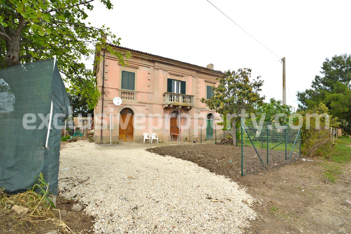 Characteristic property with garden for sale a few km from the Sea 3