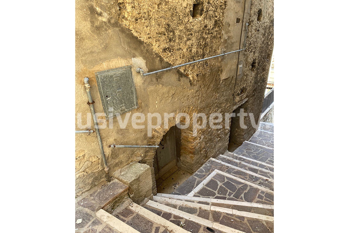 Property consisting of two residential units for sale in Abruzzo - Italy 7