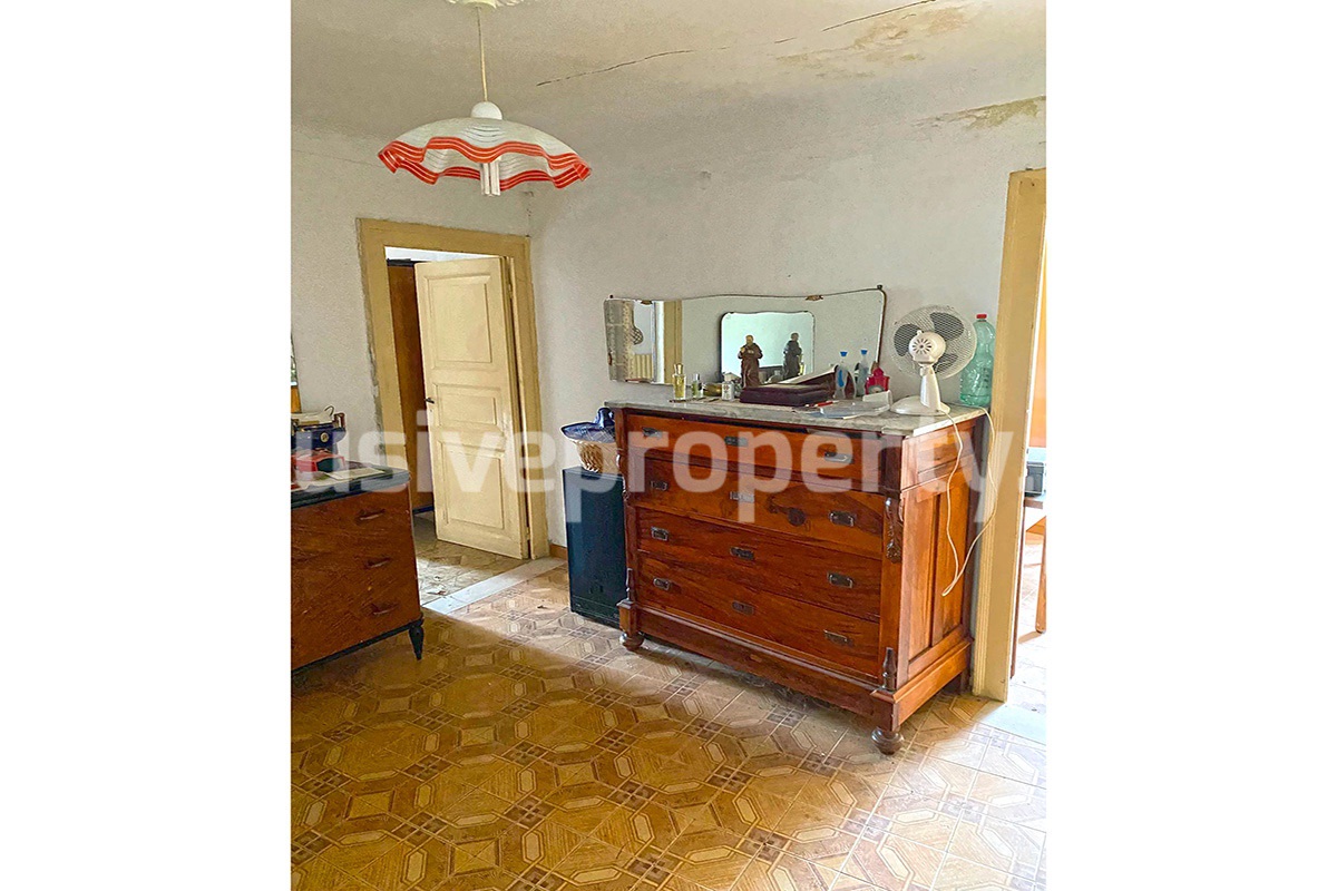 Property consisting of two residential units for sale in Abruzzo - Italy 22