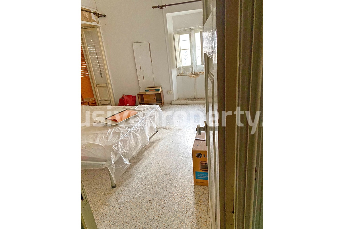 Property consisting of two residential units for sale in Abruzzo - Italy 73